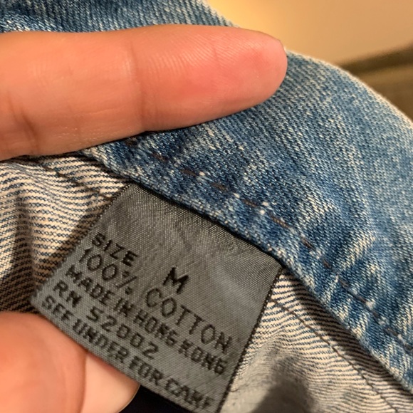 Vintage Liz Wear Denim Jean Jacket Size Medium with 6 pockets - Picture 5 of 16